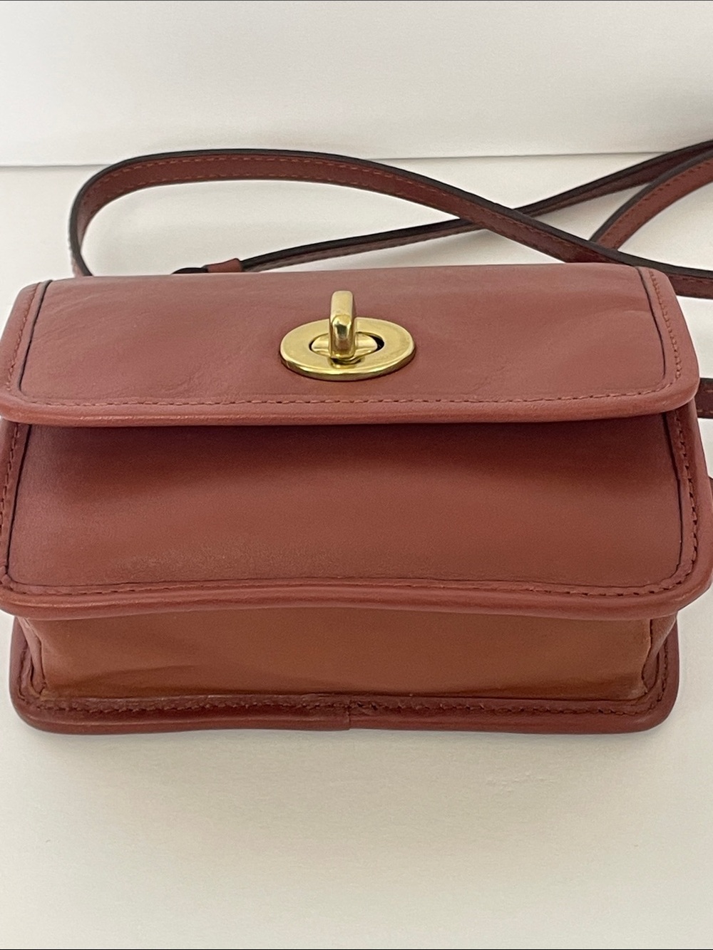 Coach Legacy Leather Mini Turnlock Crossbody | Pouch | Clutch - Picture 5 of 11